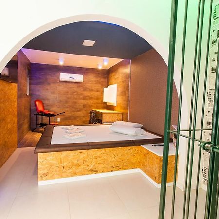 Motel Napoleon Almirante Tamandaré Dış mekan fotoğraf