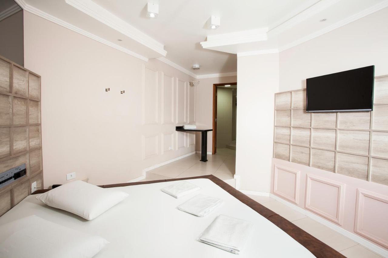 Motel Napoleon Almirante Tamandaré Dış mekan fotoğraf